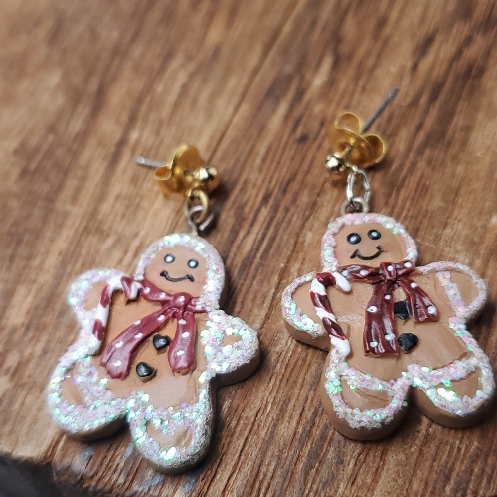 E409 frosted gingerbread folksy earrings